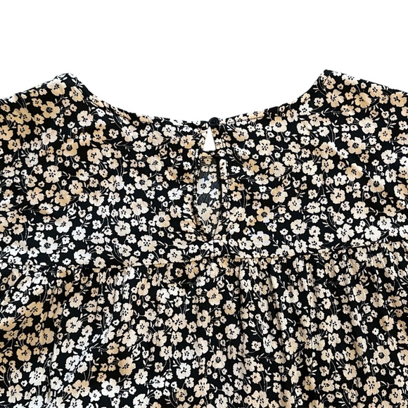 GAP Black and White Floral Tiered Peplum Blouse - Med - Picture 4 of 6